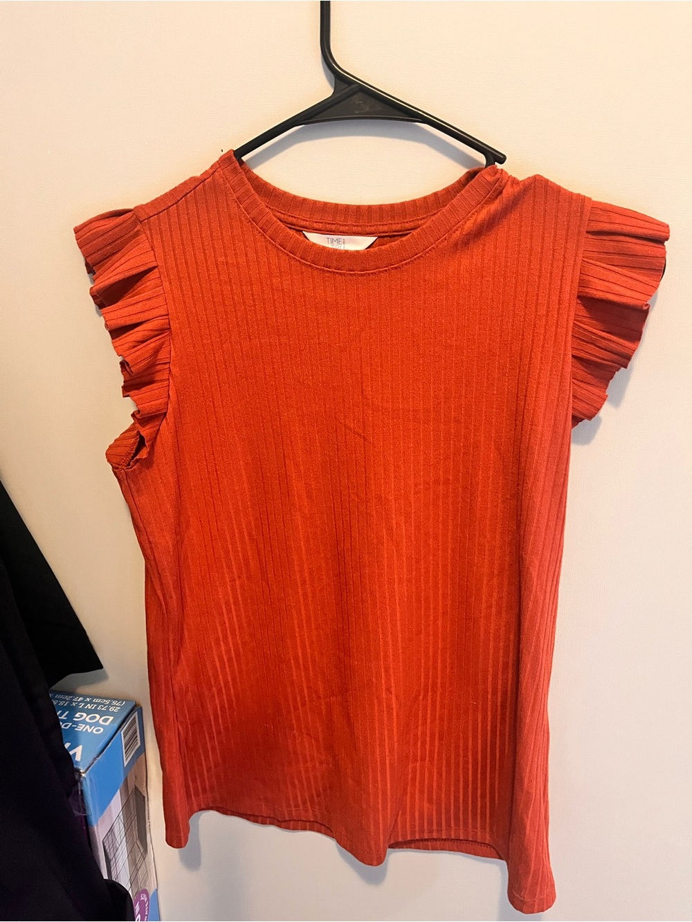 Time and Tru Ribbed Flutter Tank Top - Rust